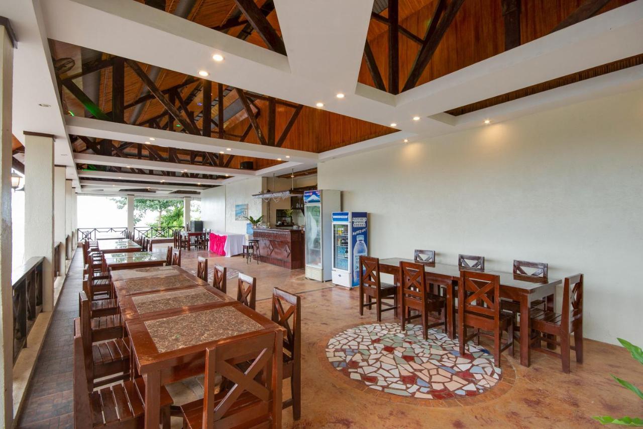 Oyo 435 La Veranda Beach Resort Panglao Exterior foto
